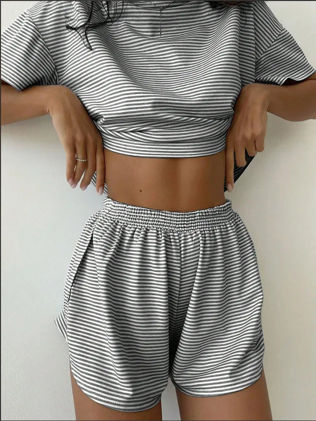 Women's Striped Pajamas Set, Short Sleeved T-shirt And Shorts, Women's Pajamas 2-piece Set, Home Casual Loose Fit