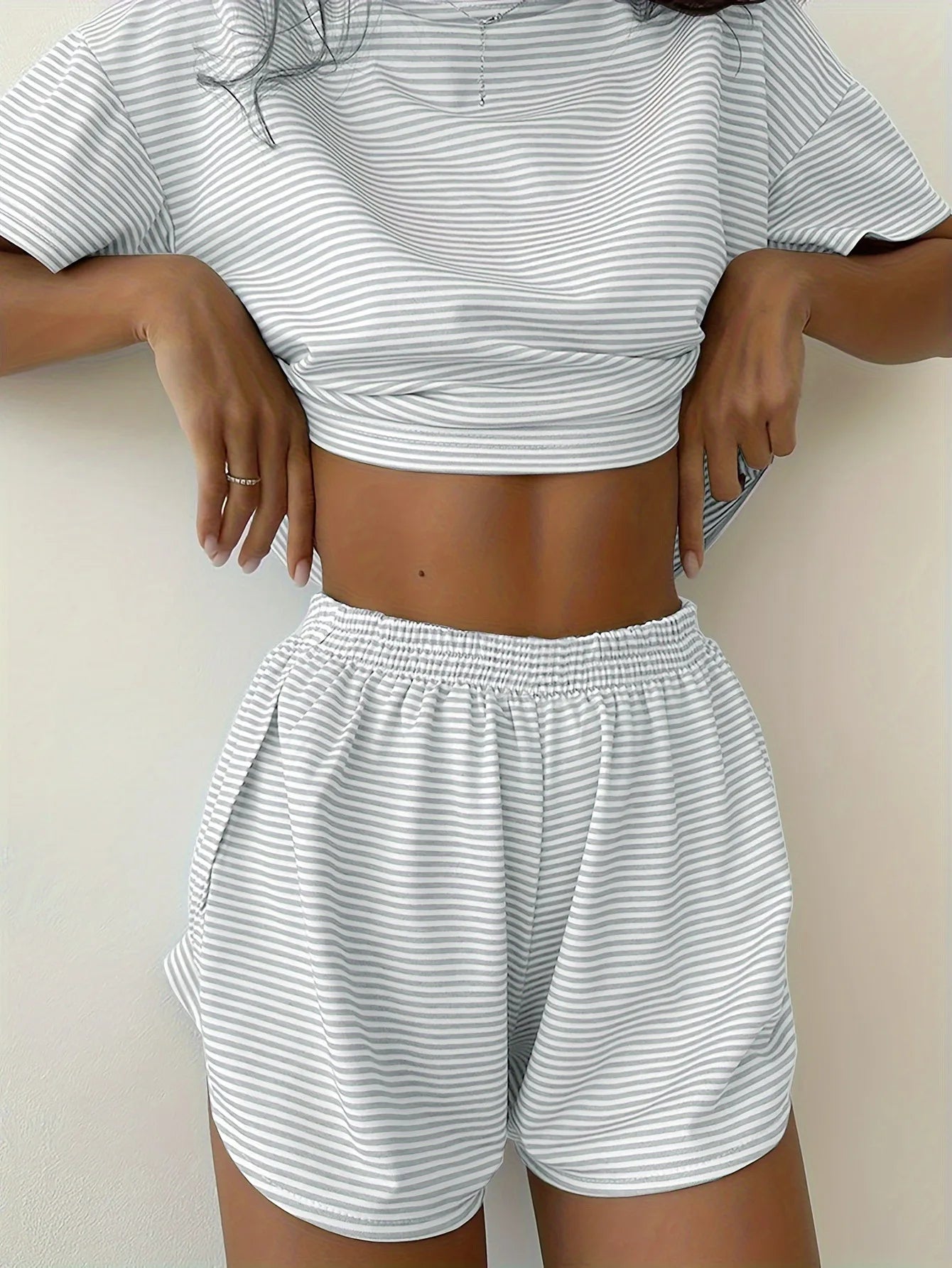 Women's Striped Pajamas Set, Short Sleeved T-shirt And Shorts, Women's Pajamas 2-piece Set, Home Casual Loose Fit